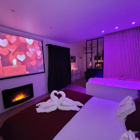 Nuit D'Evasion Love Room Avec Baignoire Balneotherapie Tolón Exterior foto